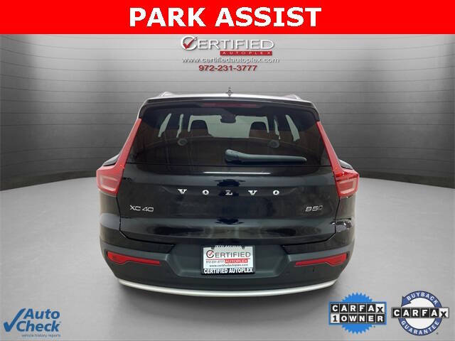 2025 Volvo XC40 B5 Core Bright Theme