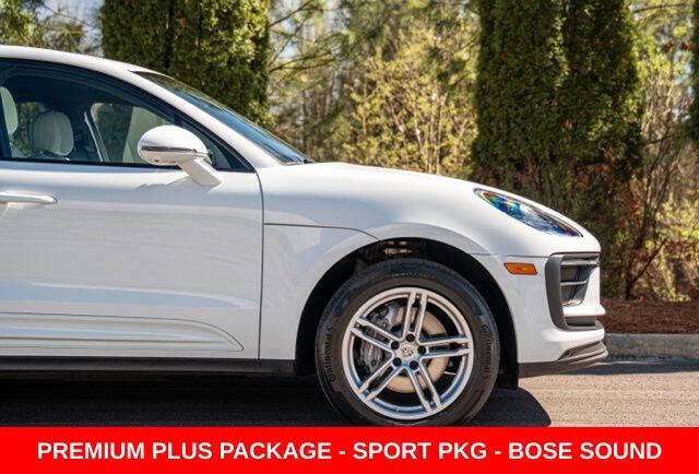 2024 Porsche Macan T