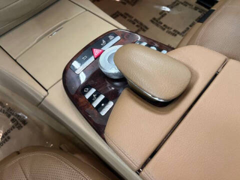 2009 Mercedes-Benz S-Class S 550 4MATIC