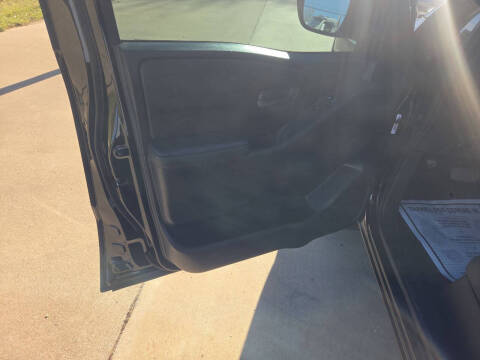 2025 Nissan Frontier S