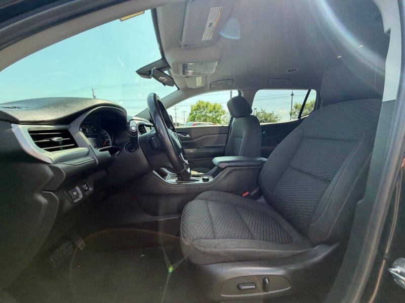 2019 GMC Acadia SLE-2