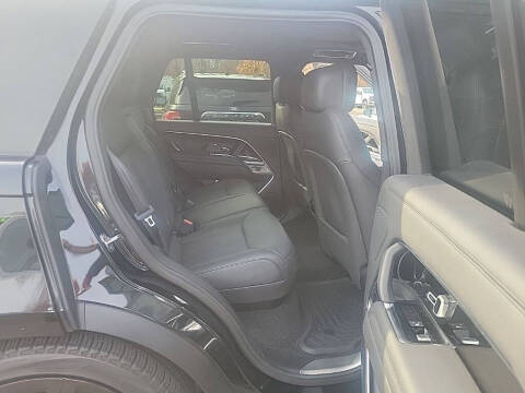 2023 Land Rover Range Rover P530 SE