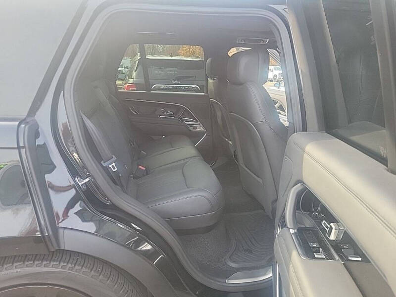 2023 Land Rover Range Rover P530 SE