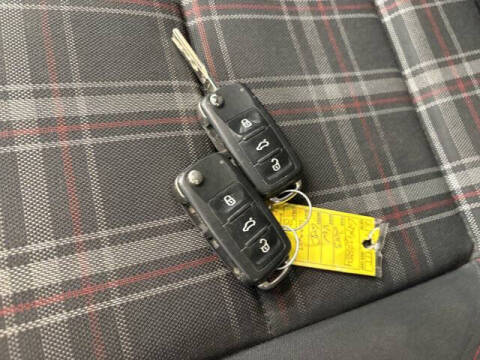 2013 Volkswagen GTI Base PZEV