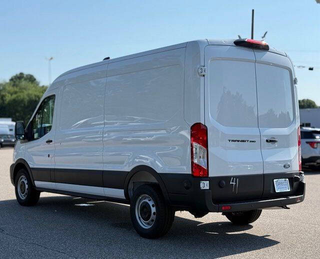 2026 Ford Transit 250