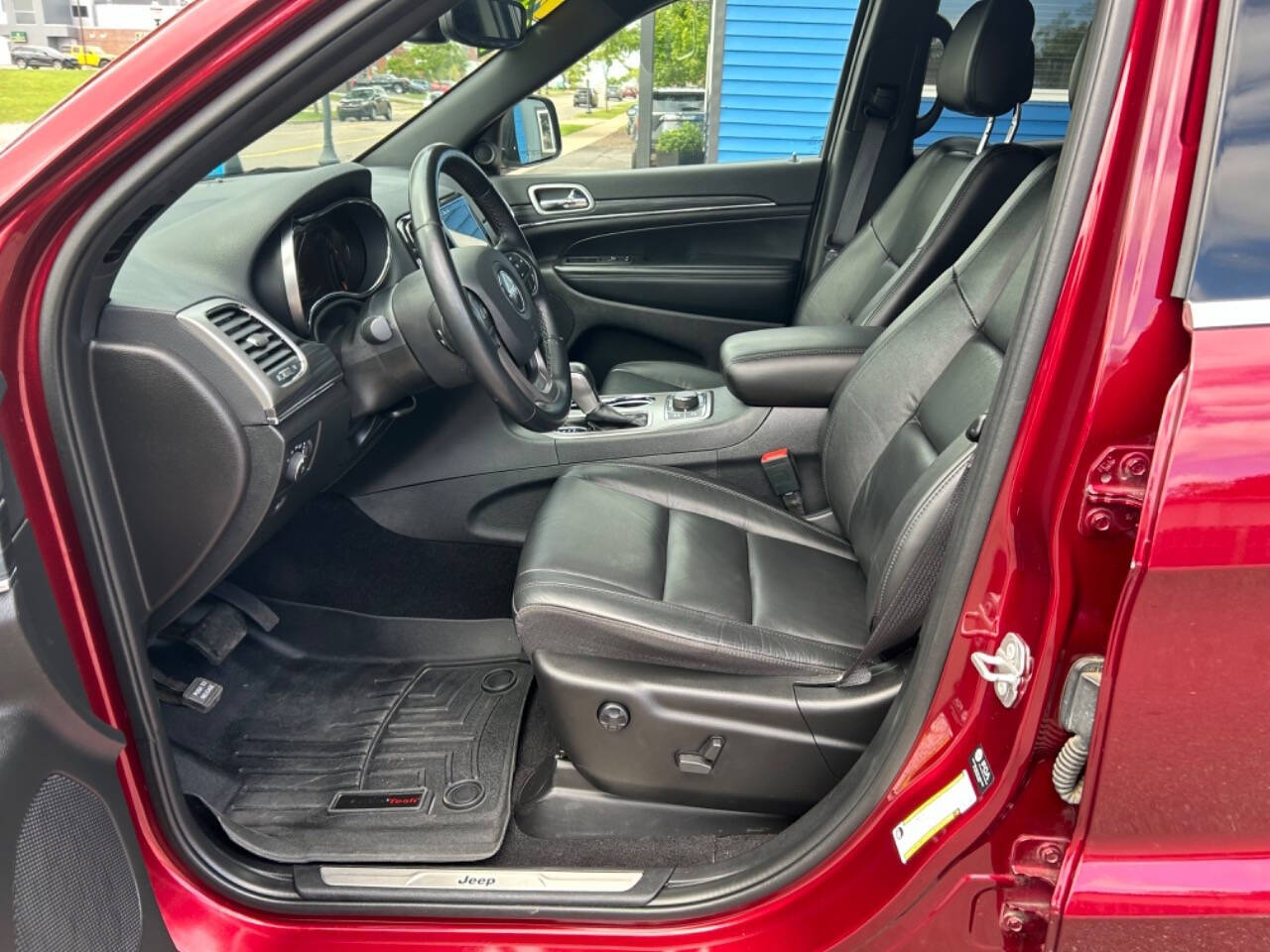 2021 Jeep Grand Cherokee for sale at Jon's Auto in Marquette, MI