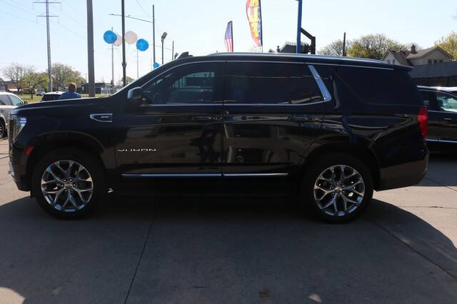 2021 GMC Yukon SLT
