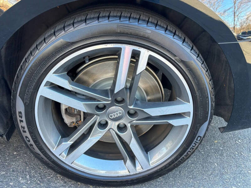 2017 Audi A4 2.0T quattro Premium Plus