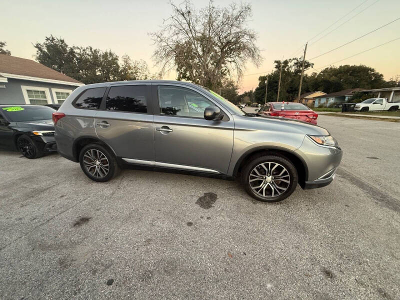 2016 Mitsubishi Outlander ES