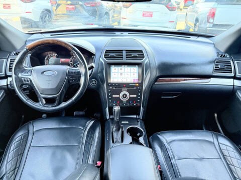 2017 Ford Explorer Platinum