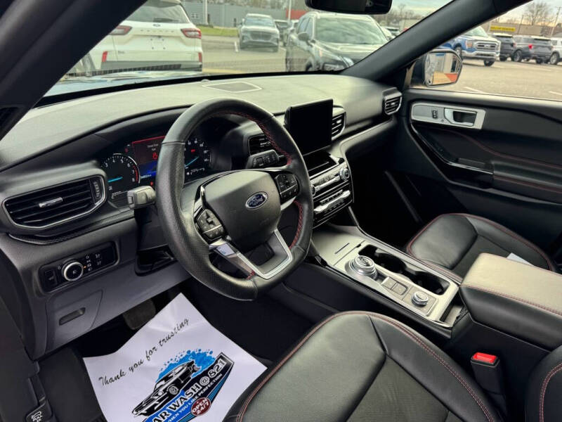 2023 Ford Explorer ST-Line