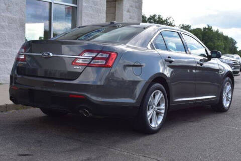 2017 Ford Taurus SEL