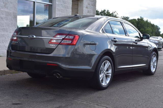 2017 Ford Taurus SEL