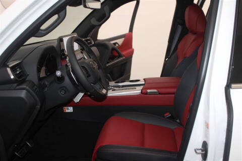 2025 Lexus LX 700h F SPORT Handling