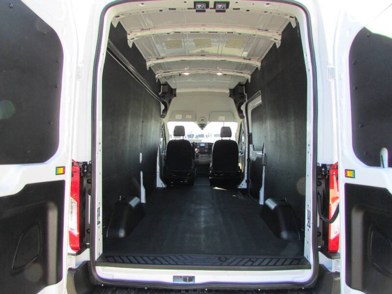 2023 Ford Transit 250