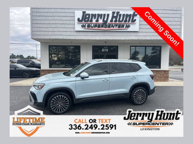 2025 Volkswagen Taos SE