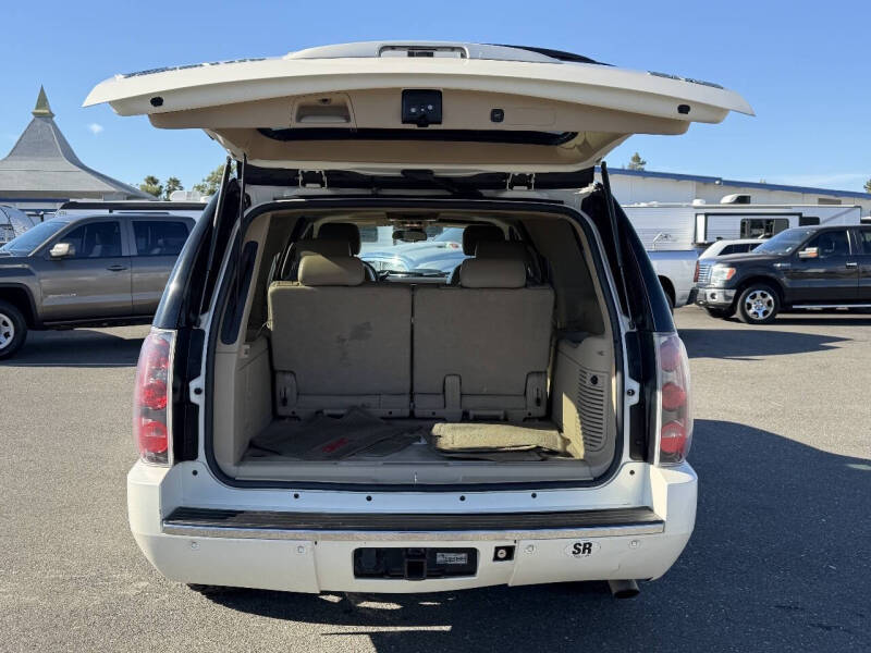 2009 GMC Yukon XL Denali