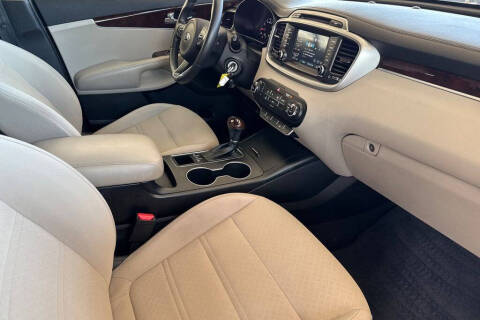 2017 Kia Sorento LX