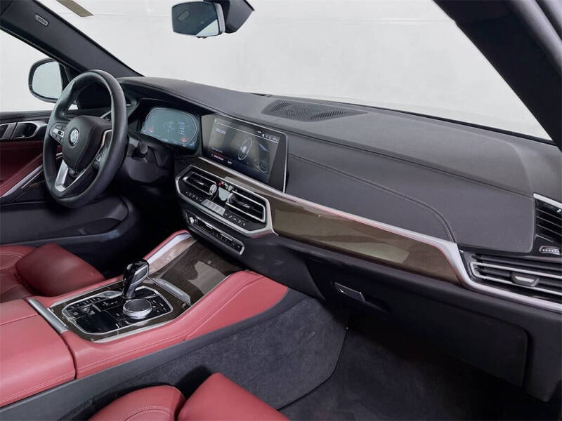 2022 BMW X6 xDrive40i