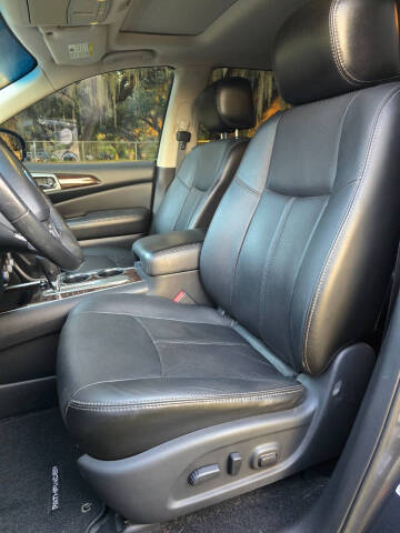 2014 Nissan Pathfinder Platinum