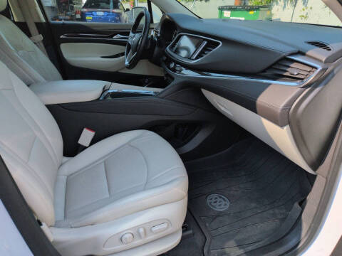 2024 Buick Enclave Essence