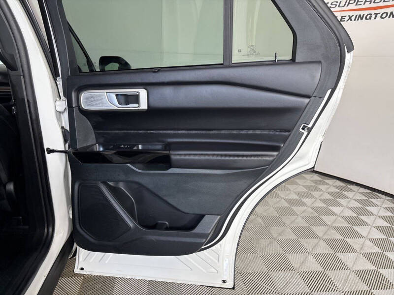 2023 Ford Explorer Platinum