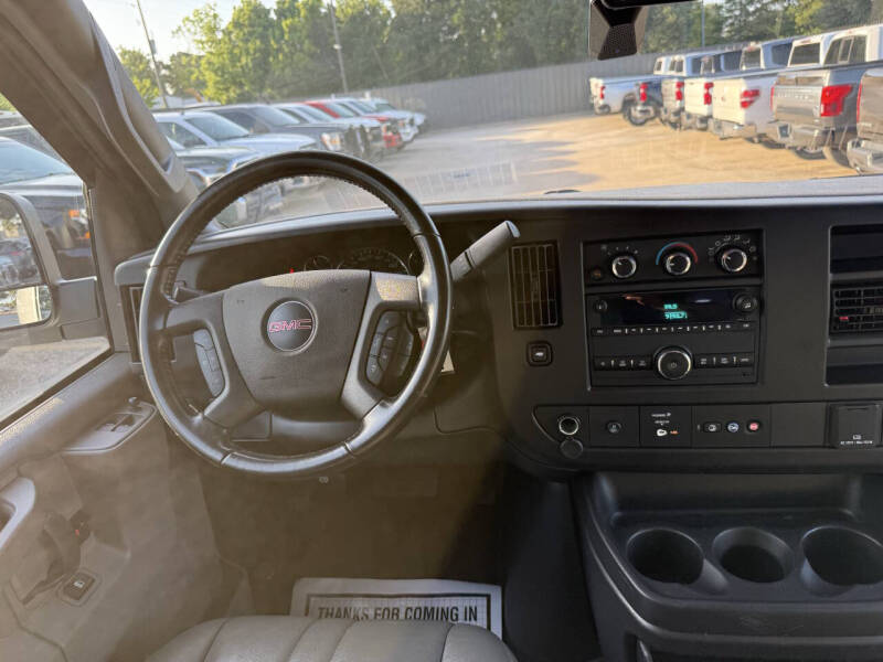 2022 GMC Savana 2500