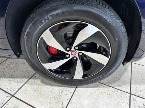 2023 Jaguar F-PACE P400 R-Dynamic S