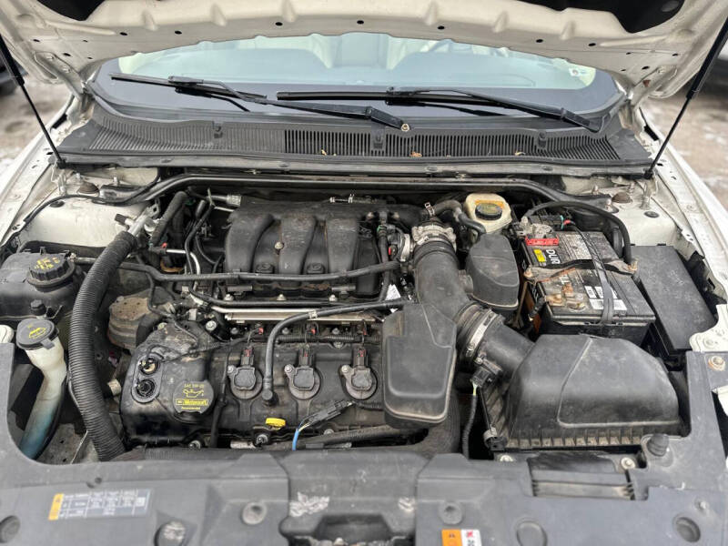 2013 Ford Taurus SEL