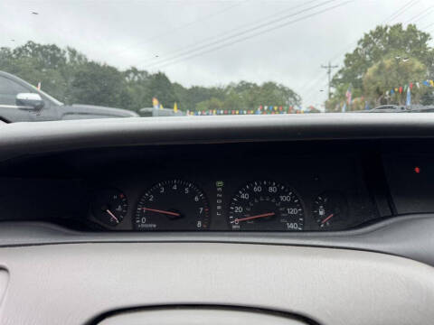 2003 Toyota Avalon XL