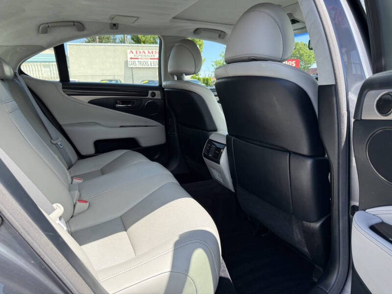 2014 Lexus LS 460