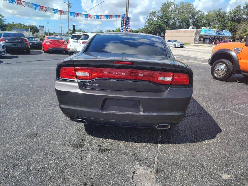 2014 Dodge Charger SE