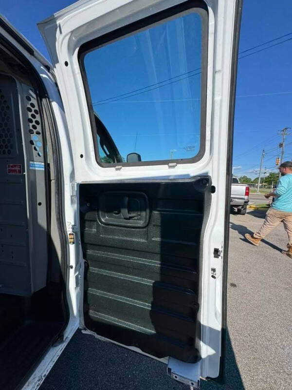 2017 Chevrolet Express 2500