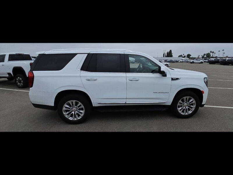 2023 GMC Yukon SLT