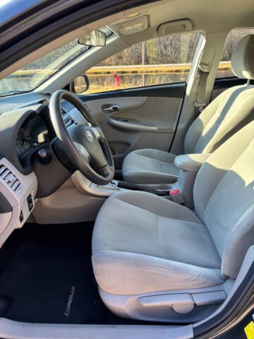 2012 Toyota Corolla LE