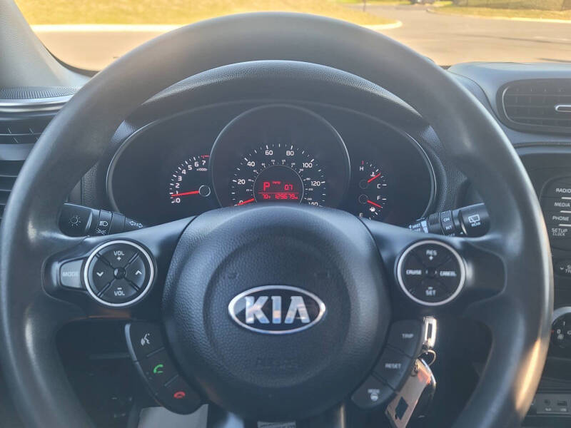 2015 Kia Soul +