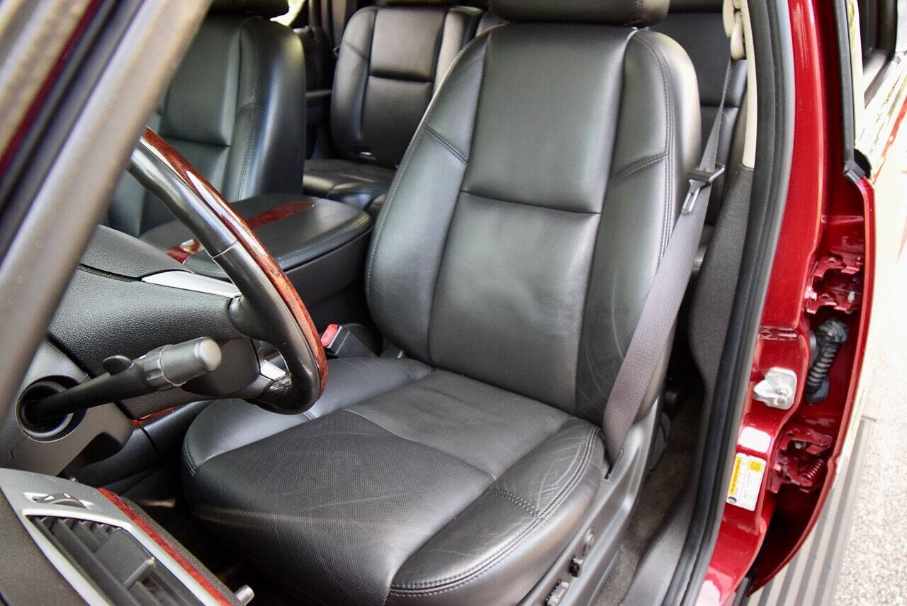 2007 Cadillac Escalade EXT 39