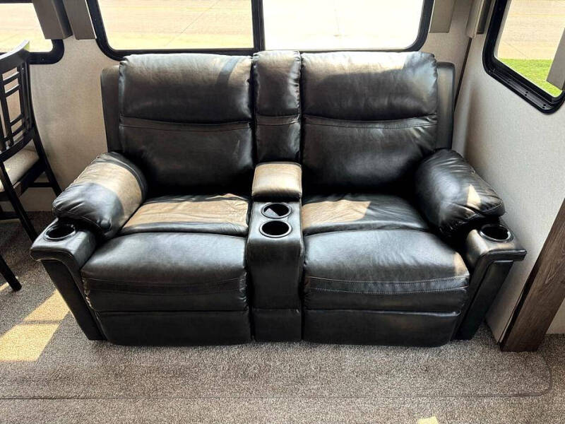 2019 Forest River Heritage Glen