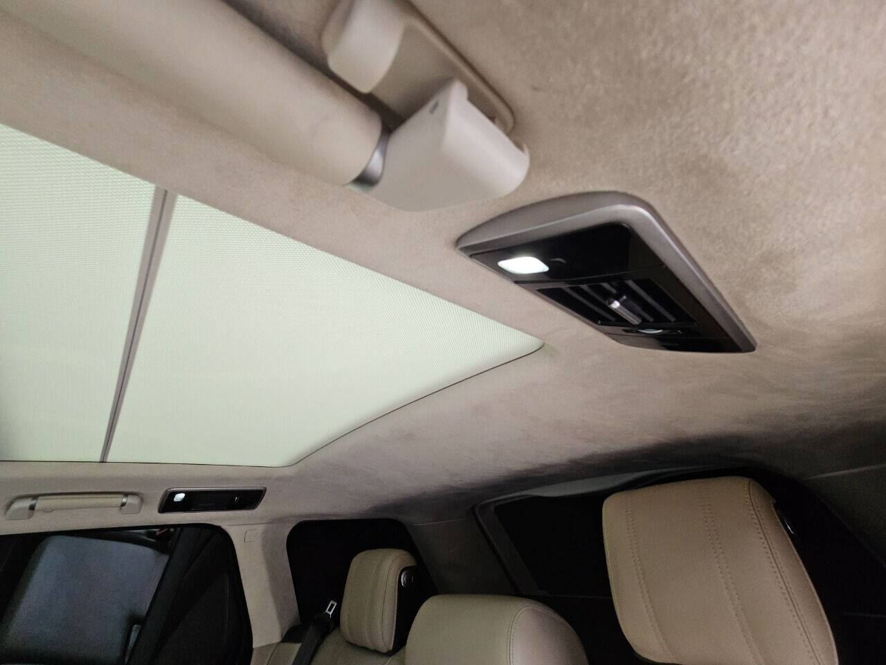 2020 Land Rover Range Rover 36