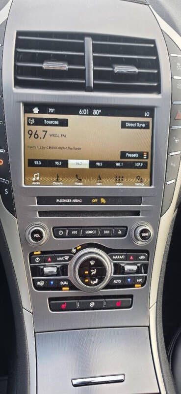 2017 Lincoln MKZ Select