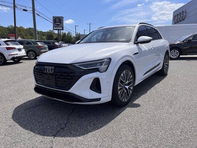 2024 Audi Q8 e-tron quattro Prestige