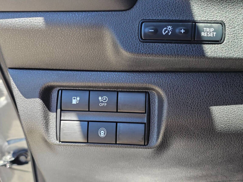 2024 Nissan LEAF S