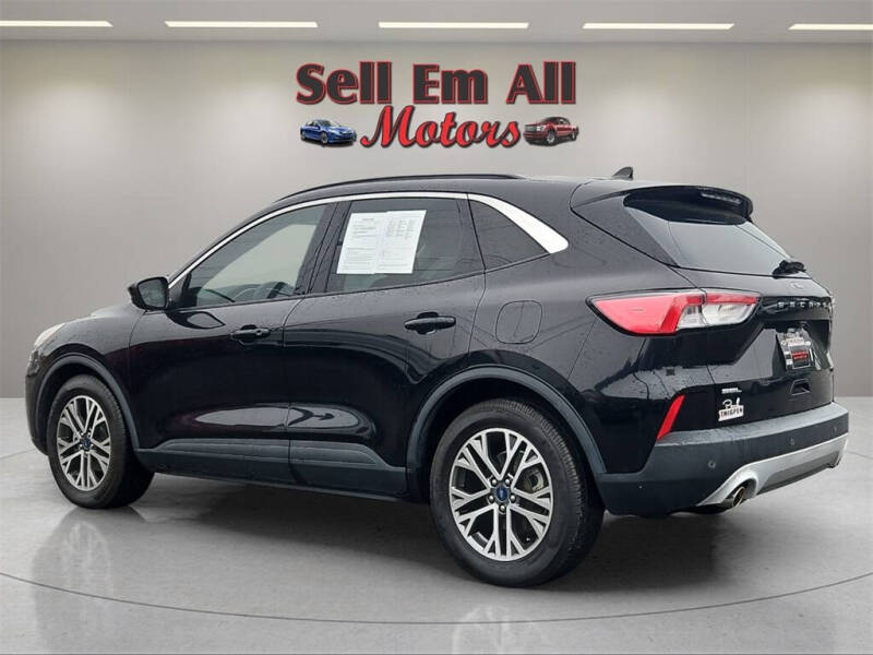 2021 Ford Escape SEL