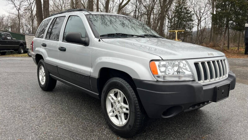 2004 Jeep Grand Cherokee Laredo photo 9