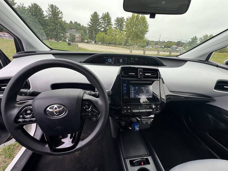 2019 Toyota Prius L Eco