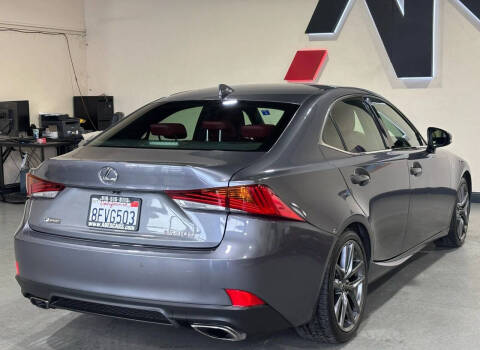 2018 Lexus IS 300