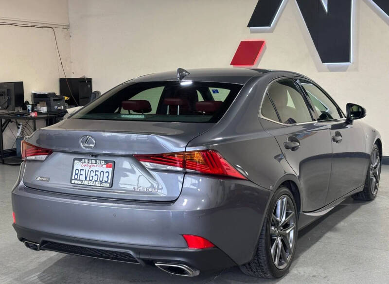 2018 Lexus IS 300