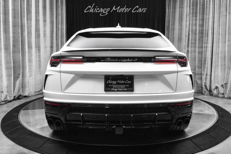 2022 Lamborghini Urus