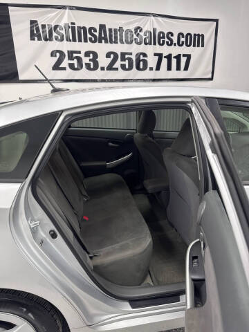 2011 Toyota Prius One