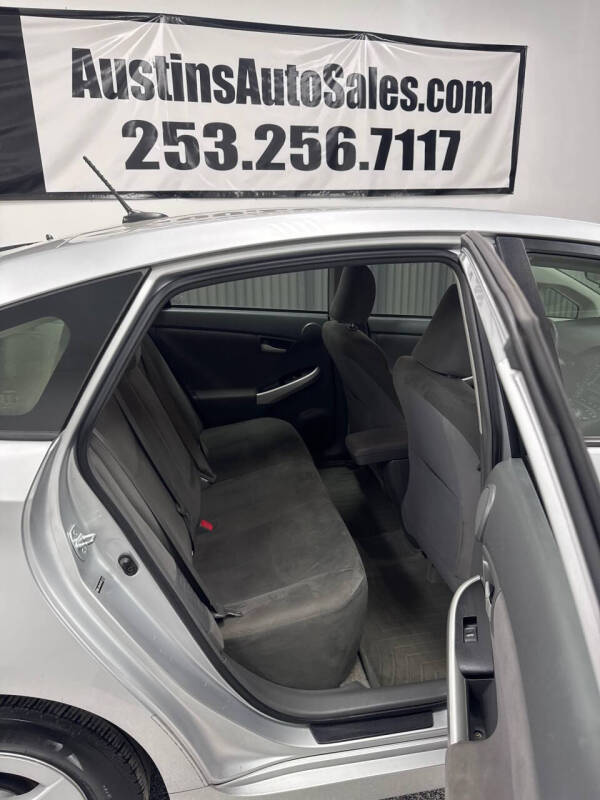 2011 Toyota Prius One